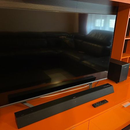 Stay In Style - Vibrant Condo In San Giovanni Lupatoto Luaran gambar