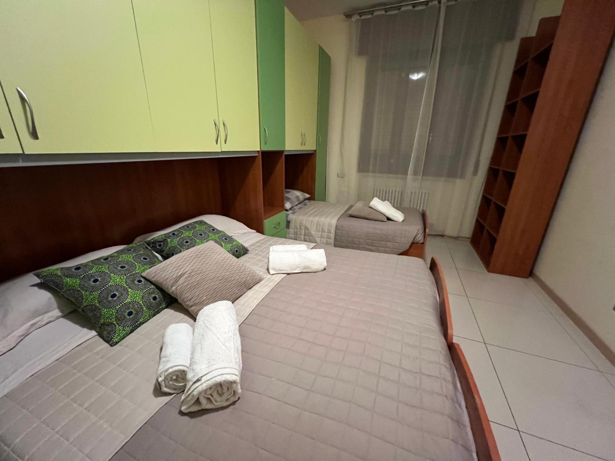 Stay In Style - Vibrant Condo In San Giovanni Lupatoto Luaran gambar